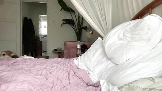 pretendlunch from chaturbate teasing